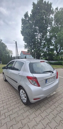 Toyota Yaris cena 27500 przebieg: 121200, rok produkcji 2012 z Legnica małe 56